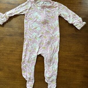 Kate Quinn Lenzing Modal Pink Daises Footie • 6-9 Months